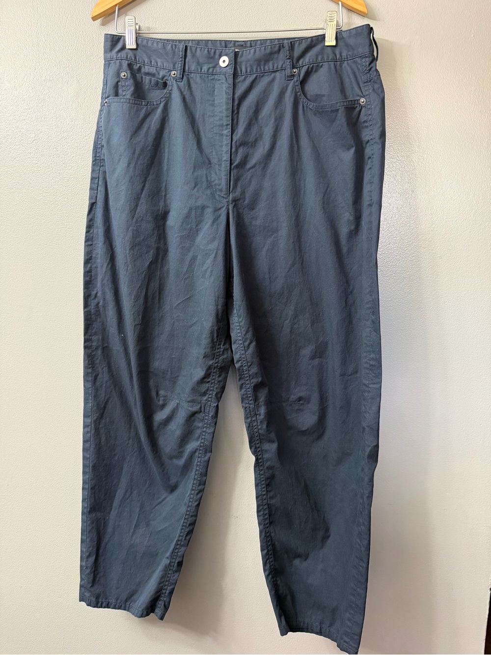 Theory Navy Barrel cut style  Trousers 14